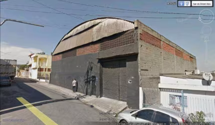 GALPÃO 620 M² PARA LOCAÇÃO EM OSASCO-SP.