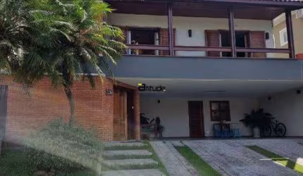 CASA A VENDA NO RESIDENCIAL 10 - ALPHAVILLE - SANTANA DE PARNAÍBA - SP