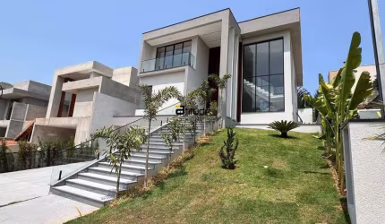 Casa de Luxo no Condomínio Reserva Santa Maria - Jandira/SP