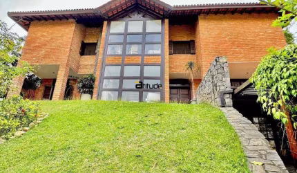 CASA PARA VENDA COM PORTEIRA FECHADA NO CONDOMÍNIO FLORES HILLS - JANDIRA
