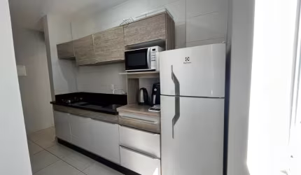 Lindo apartamento no Costa e Silva com 2 quartos.