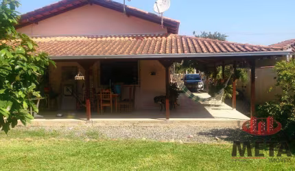 Casa com 4 dormitórios à venda, 167 m² por R$ 540.000,01 - Guanabara - Joinville/SC