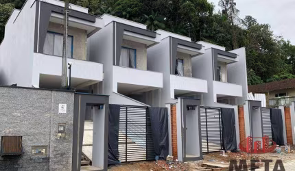 Casa com 3 dormitórios à venda, 166 m² por R$ 1.049.000,00 - Glória - Joinville/SC