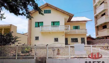 Casa com 3 dormitórios à venda, 400 m² por R$ 1.398.000,00 - Bucarein - Joinville/SC