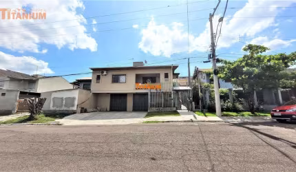 Casa 4 dormitórios, 2 suítes, à venda em Novo Hamburgo.