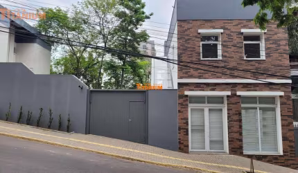 Casa/Prédio comercial para Aluguel no Centro de NH