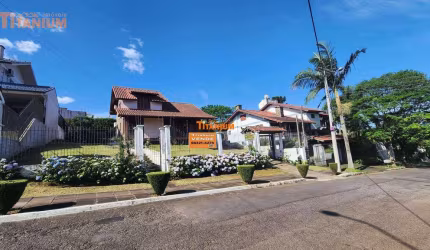 Casa 3 dormitórios e 1 suíte à venda em Novo Hamburgo.