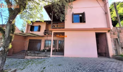 Casa à venda com 3 dormitórios, sendo 1 suíte - Bairro Ideal - Novo Hamburgo