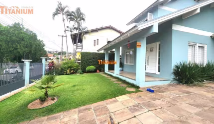 Casa 3 dormitórios com suíte à venda em Novo Hamburgo.