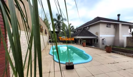 Casa Residencial à venda com Piscina no Bairro Imigrante em Campo Bom.
