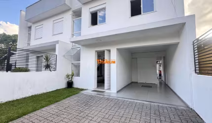 Casa à venda em Novo Hamburgo, com 3 dormitórios sendo uma suíte.