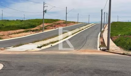 Terreno em Putim  -  São José dos Campos