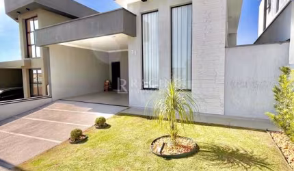 Casa de Condomínio em Colinas  -  Caçapava