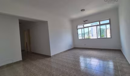 Vendo amplo apartamento de 2 dormitórios c/ garagem privativa na Vila Mathias em Santos