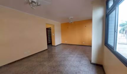 Alugo amplo apartamento, 03 dormitórios, José Menino, Santos