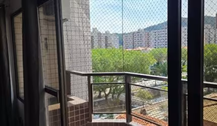 Vendo lindo Apartamento de 3 dormitórios, sendo 1 suite, área de lazer e garagem privativa no Campo Grande em Santos