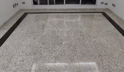ALUGUEL DE BEL&#205;SSIMO APARTAMENTO NA PRAIA  DE 160m2 DE 3 DORMS COM UMA SU&#205;TE E CLOSET COM DEPEND&#202;NCIA COMPLETA E VAGA DEMARCADA NA PONTA DA PRAIA EM SANTOS-SP