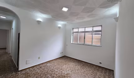 Alugo amplo apartamento, 03 dormitórios, Encruzilhada, Santos