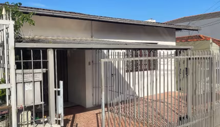 Casa em Capoeiras com Edícula