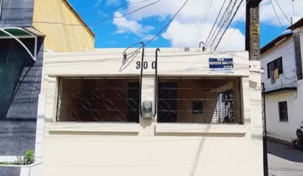 Casa para Locação em Fortaleza, Parquelândia, 2 dormitórios, 1 banheiro, 1 vaga