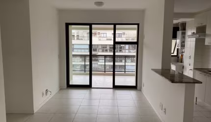 Apartamento 2 quartos no Recreio dos Bandeirantes