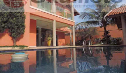 Casa para Venda em Pirassununga, Jardim Italia, 3 dormitórios, 3 suítes, 2 banheiros, 4 vagas