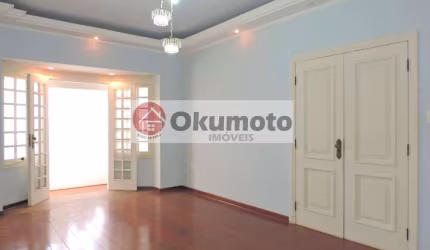 Casa para Venda em Pirassununga, Centro, 4 dormitórios, 2 suítes, 7 banheiros, 2 vagas