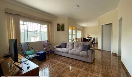Casa para Venda em Pirassununga, Jardim Carlos Gomes, 3 dormitórios, 1 suíte, 2 banheiros, 2 vagas