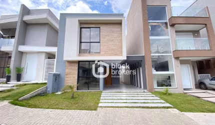 Sobrado Condomínio Fechado 3 Quartos à Venda, 123 m² por R$ 810.000 - Umbará - Curitiba/PR