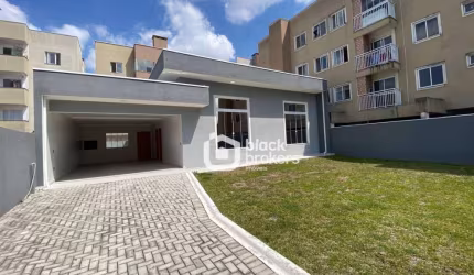 Casa Térrea 3 Quartos, Amplo Terreno a Venda, 150 m² por R$ 880.000 - Aviação - São José dos Pinhais/PR