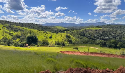 Terreno á venda 8km do centro de Arujá