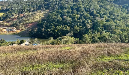 TERRENO DE 600M² PARA CASA DE CAMPO