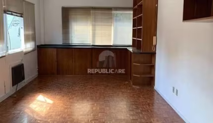 Ótima Sala para venda na Cidade Baixa. CÓD. RP389868