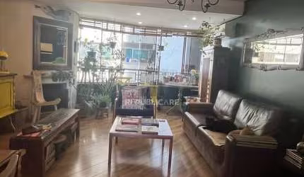 Apartamento com 03 dormitórios, living para 02 ambientes, Bairro Jardim Botanico