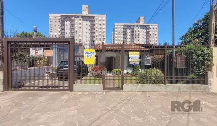 Casa 4 dormitórios à venda Camaquã Porto Alegre/RS