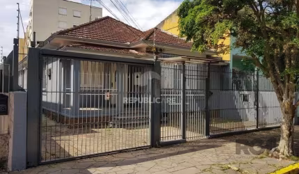 VENDA DE CASA  - MENINO DEUS