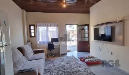 Casa com 3 dormitórios no bairro Sarandi