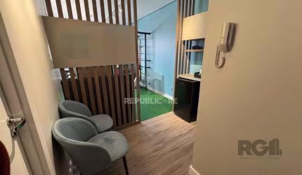 ótima Sala comercial no bairro Três Figueiras 39m²