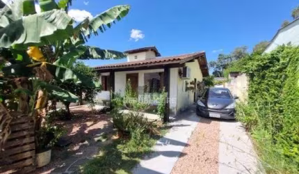Casa 2 dormitórios à venda Camaquã Porto Alegre/RS