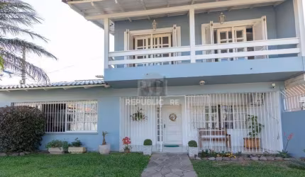 Casa para Venda - 256.5m², 3 dormitórios, sendo 1 suites, 2 vagas - Espirito San