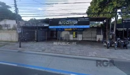 Terreno em Porto Alegre, no bairro Cavalhada, à venda.