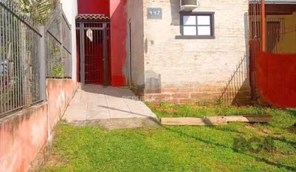 Sobrado 2 dormitórios à venda Restinga Porto Alegre/RS