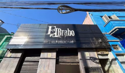 Venda de Casa comercial de 363m²  - Menino Deus