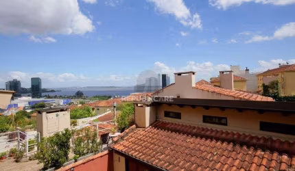 Casa em Condomínio 3 dormitórios à venda Cristal Porto Alegre/RS