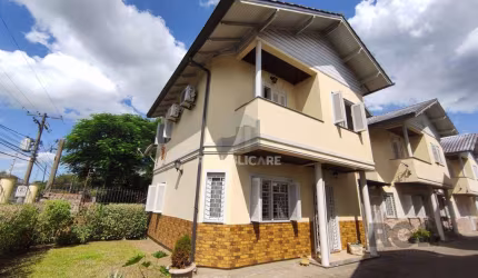Casa Condominio para Venda - 114.83m², 3 dormitórios, sendo 1 suites, 2 vagas -