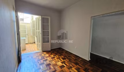 Apartamento 2 dormitórios à venda Cidade Baixa Porto Alegre/RS