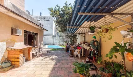 Casa de 3 dormitórios no bairro Santa Cecília