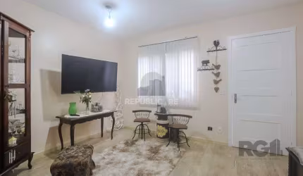 Casa em condomínio, 77m², 2 dormitórios e 2 vagas no bairro Humaitá