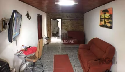 Casa com 2 dormitórios no bairro Vila Nova