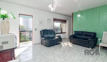 casa de 2 dormitórios, com 229m² no bairro Jardim Itu